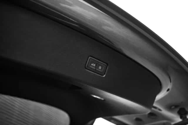 Audi Q5 (2023) thumbnail 16