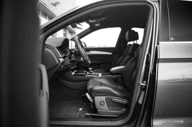Audi Q5 (2023) thumbnail 18