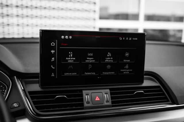 Audi Q5 (2023) thumbnail 25