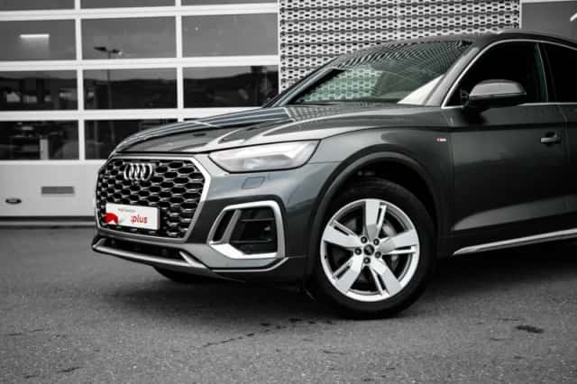Audi Q5 (2023) thumbnail 6
