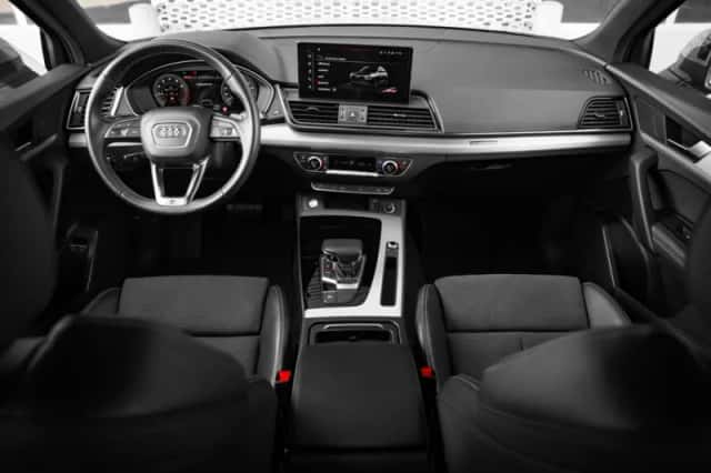 Audi Q5 (2022) thumbnail 9