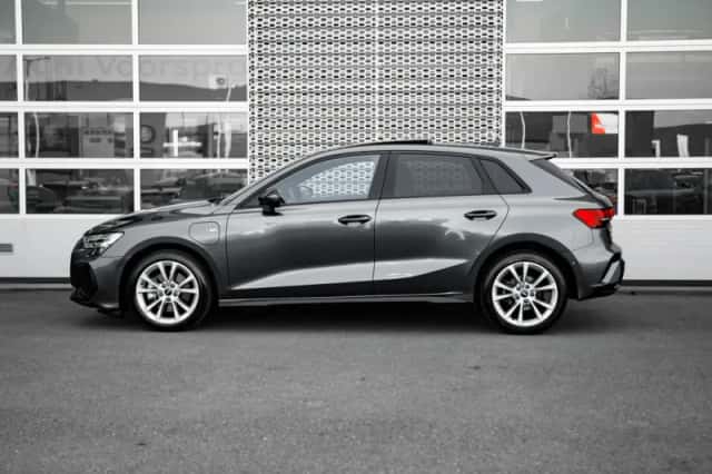 Audi A3 (2025) thumbnail 5