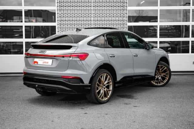 Audi Q4 (2025) thumbnail 2