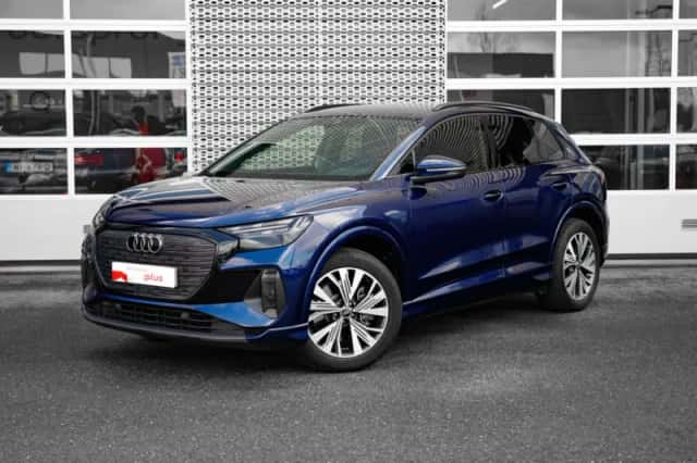 Audi Q4 e-tron (2024) thumbnail 1