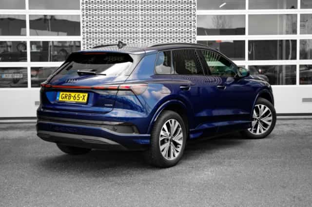 Audi Q4 e-tron (2024) thumbnail 2