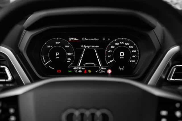 Audi Q4 e-tron (2024) thumbnail 11