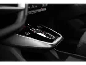 Audi Q4 e-tron (2024) thumbnail 12