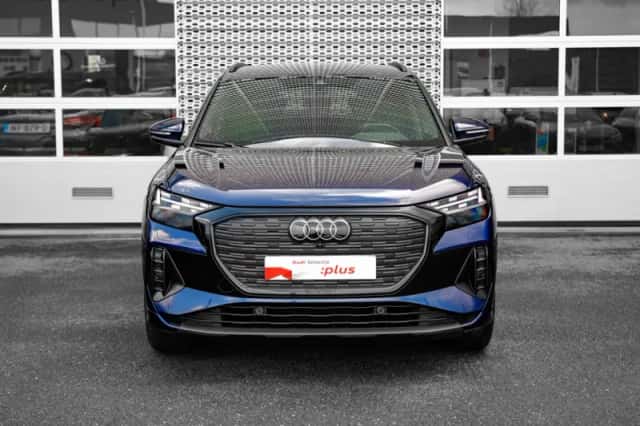Audi Q4 e-tron (2024) thumbnail 3