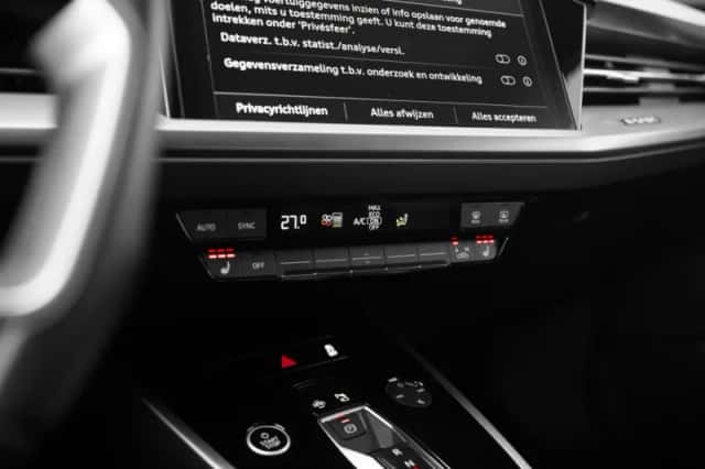 Audi Q4 e-tron (2024) thumbnail 22