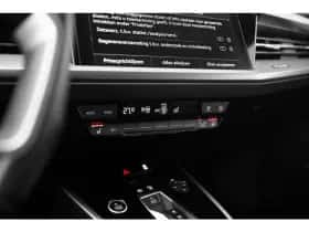 Audi Q4 e-tron (2024) thumbnail 22