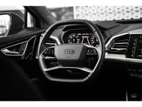 Audi Q4 e-tron (2024) thumbnail 10