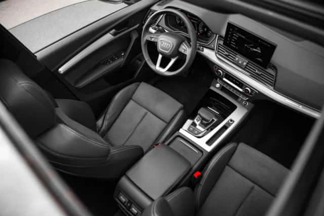 Audi Q5 (2025) thumbnail 9