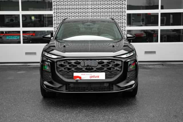 Audi Q3 (2026) thumbnail 3