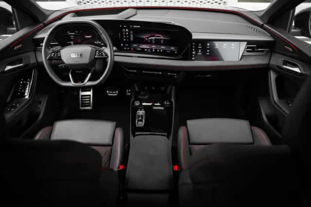 Audi Q6 e-tron (2024) thumbnail 11