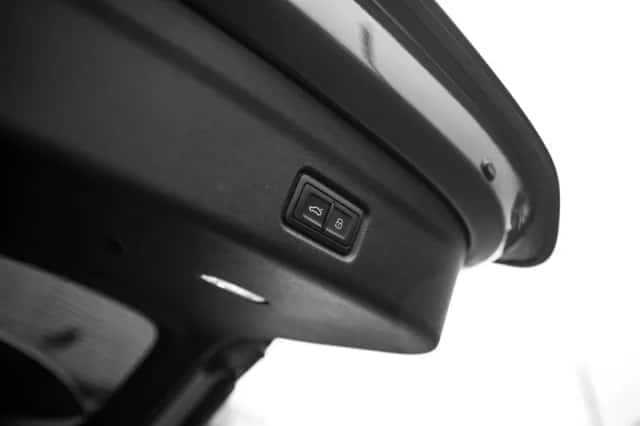 Audi Q6 e-tron (2024) thumbnail 17