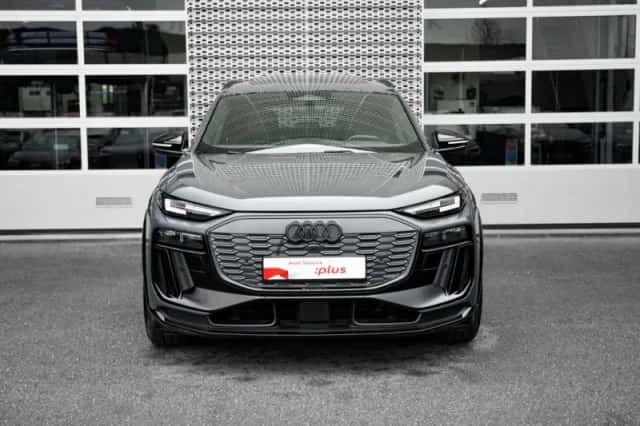 Audi Q6 e-tron (2024) thumbnail 4