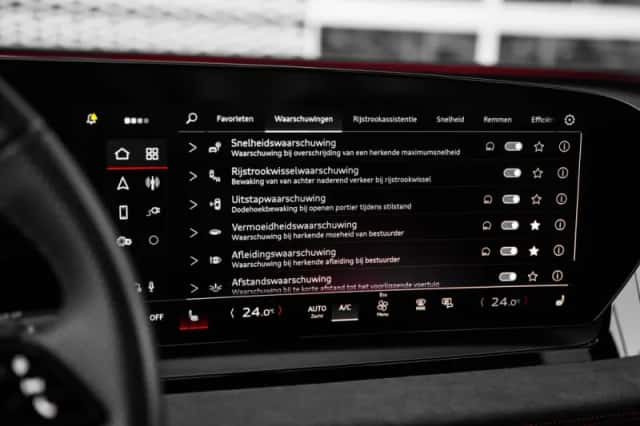 Audi Q6 e-tron (2024) thumbnail 31
