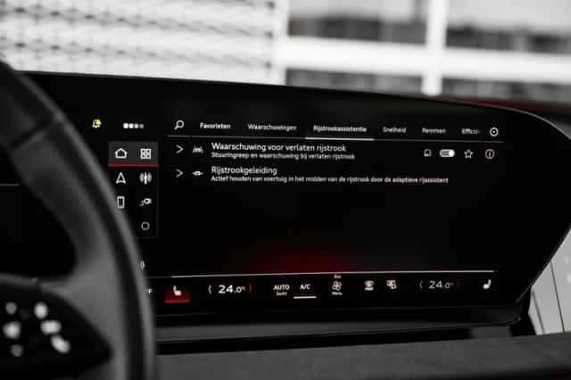 Audi Q6 e-tron (2024) thumbnail 32
