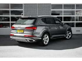 Audi Q7 (2021) thumbnail 2