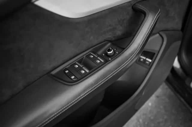Audi Q7 (2021) thumbnail 20