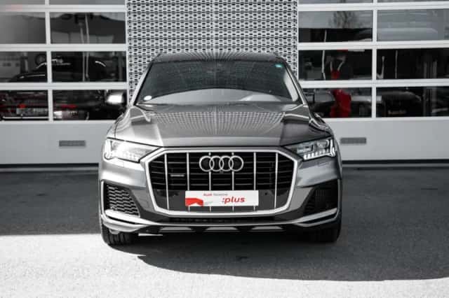 Audi Q7 (2021) thumbnail 3