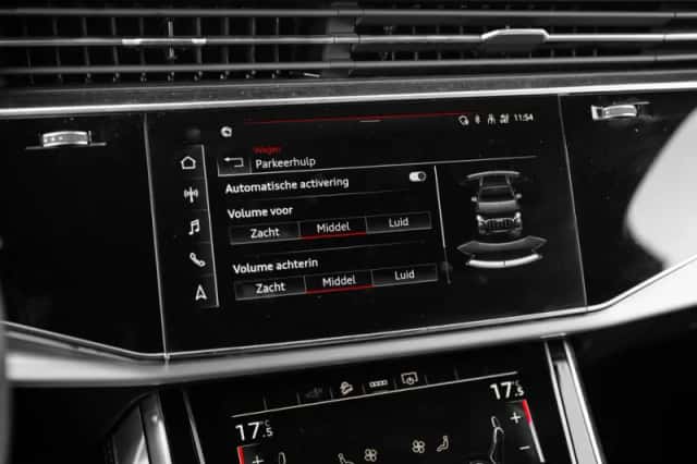 Audi Q7 (2021) thumbnail 28