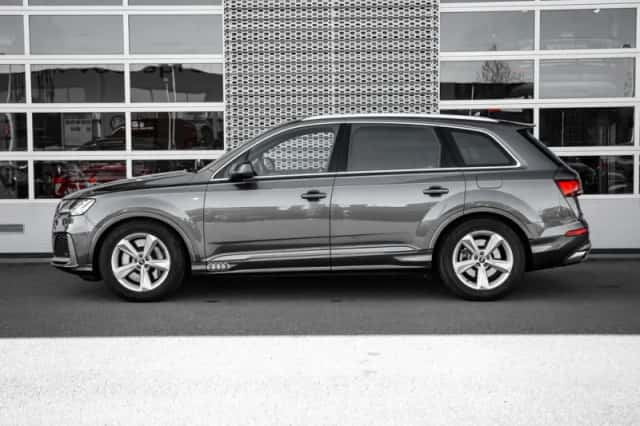 Audi Q7 (2021) thumbnail 5