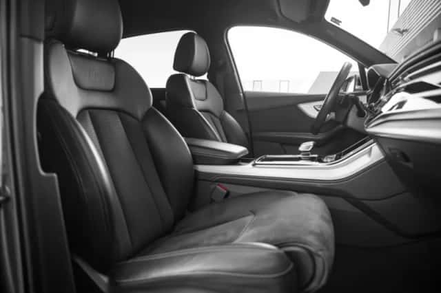 Audi Q7 (2021) thumbnail 9