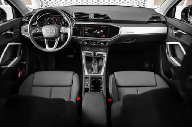 Audi Q3 (2024) thumbnail 9