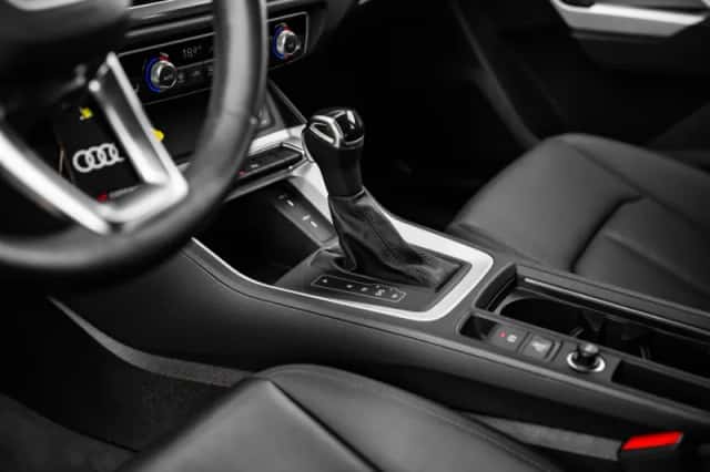 Audi Q3 (2022) thumbnail 12