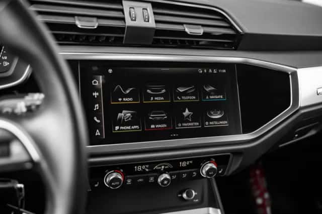 Audi Q3 (2022) thumbnail 24