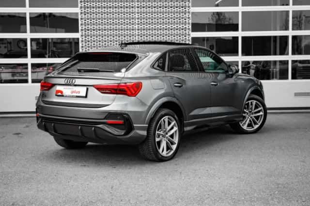 Audi Q3 (2022) thumbnail 2