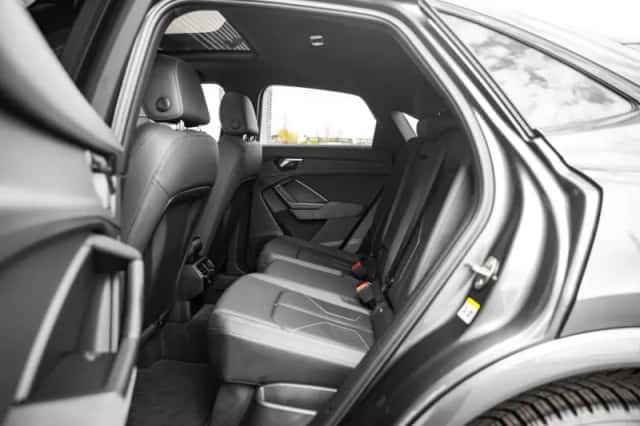 Audi Q3 (2022) thumbnail 23