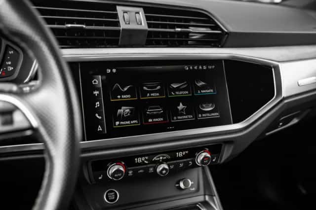 Audi Q3 (2022) thumbnail 32