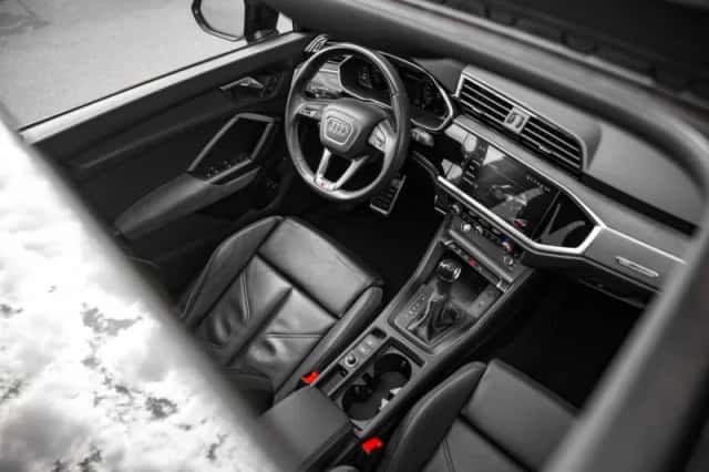 Audi Q3 (2022) thumbnail 8