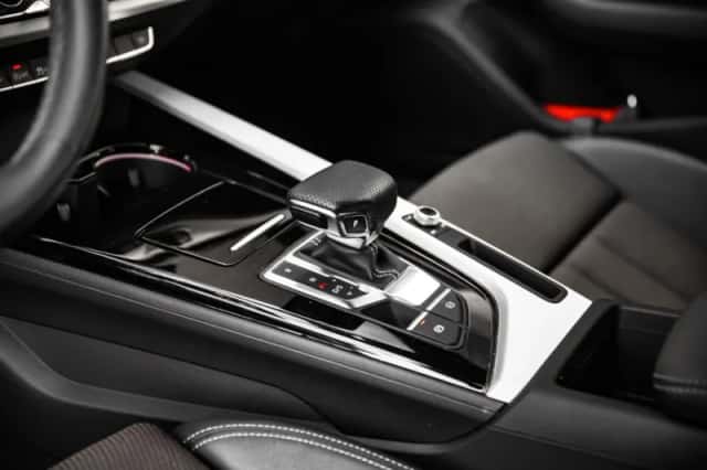 Audi A4 (2024) thumbnail 12