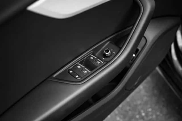 Audi A4 (2024) thumbnail 16