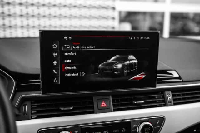 Audi A4 (2024) thumbnail 22