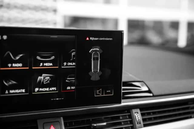 Audi A4 (2024) thumbnail 27