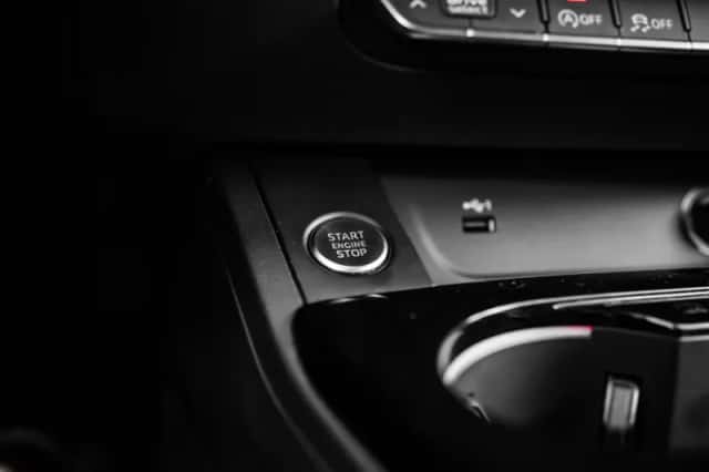 Audi A4 (2024) thumbnail 28
