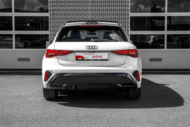 Audi A3 (2025) thumbnail 4