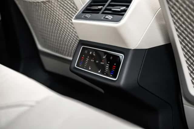 Audi Q8 (2024) thumbnail 20
