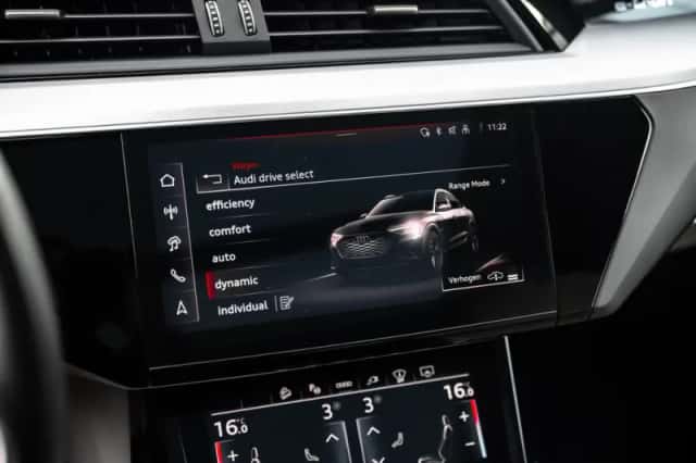 Audi Q8 (2024) thumbnail 36