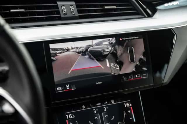 Audi Q8 (2024) thumbnail 41