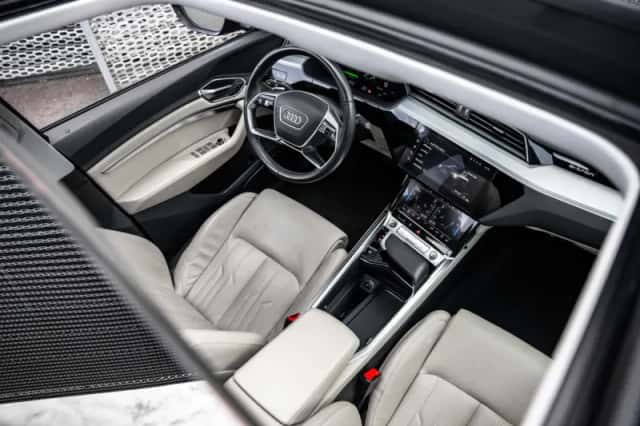 Audi Q8 (2024) thumbnail 8