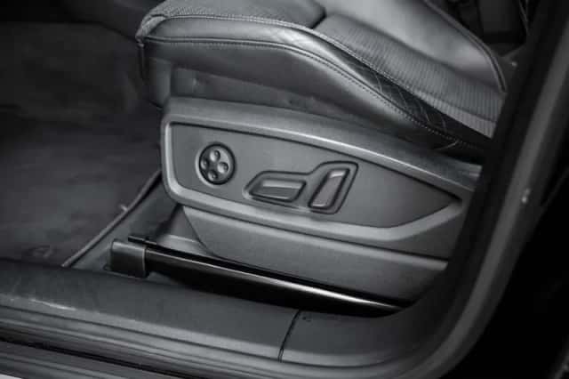 Audi Q5 (2022) thumbnail 20