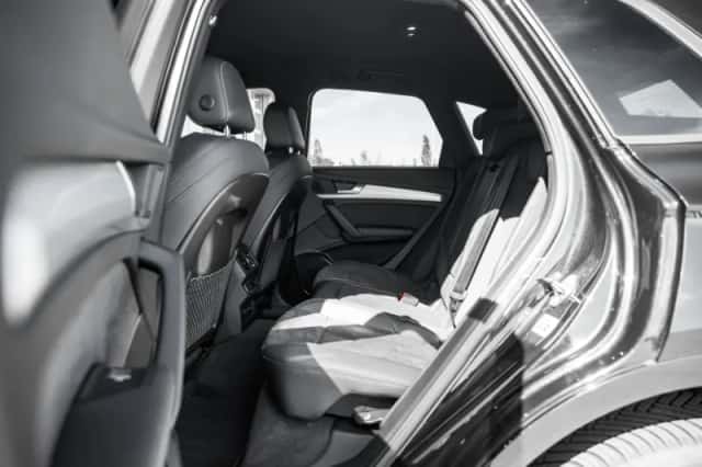 Audi Q5 (2022) thumbnail 22