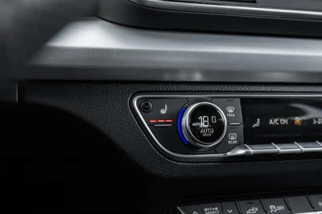 Audi Q5 (2022) thumbnail 25