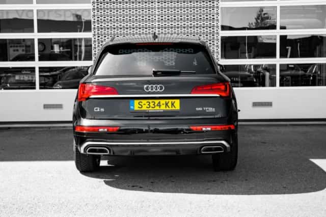 Audi Q5 (2022) thumbnail 4