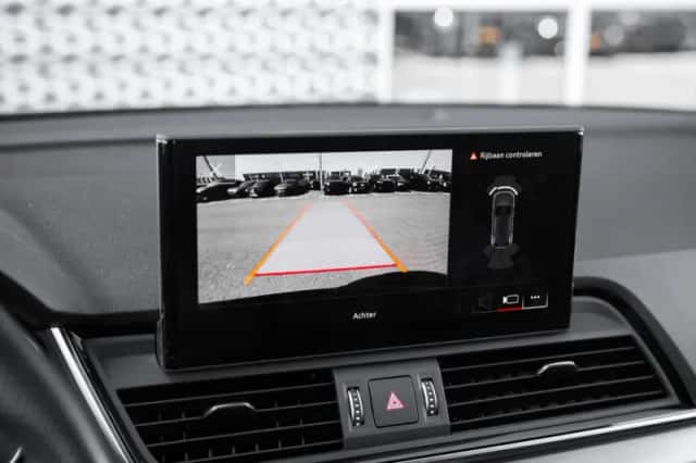 Audi Q5 (2022) thumbnail 32